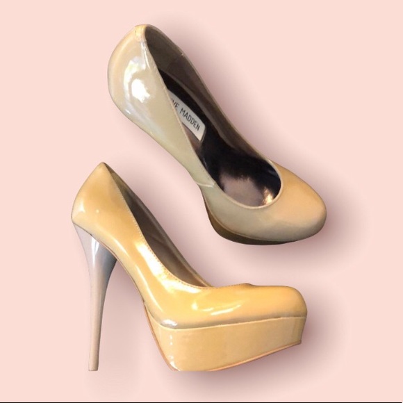 Steve Madden Shoes - Steve Madden Caryssa Heels Size 6.5 Beige like new